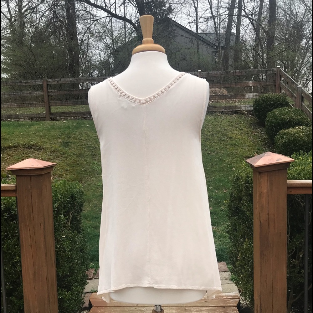 Creme colored Top - Picture 5 of 7
